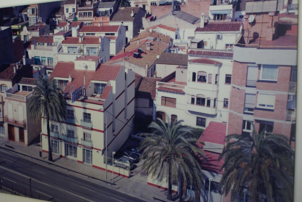 Vila De Premia Premia De Mar Luaran gambar